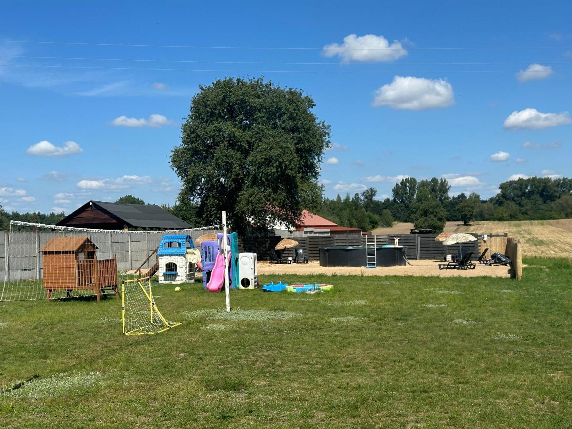 Domek letniskowy 8-osobowy Swietne Zewnętrze zdjęcie